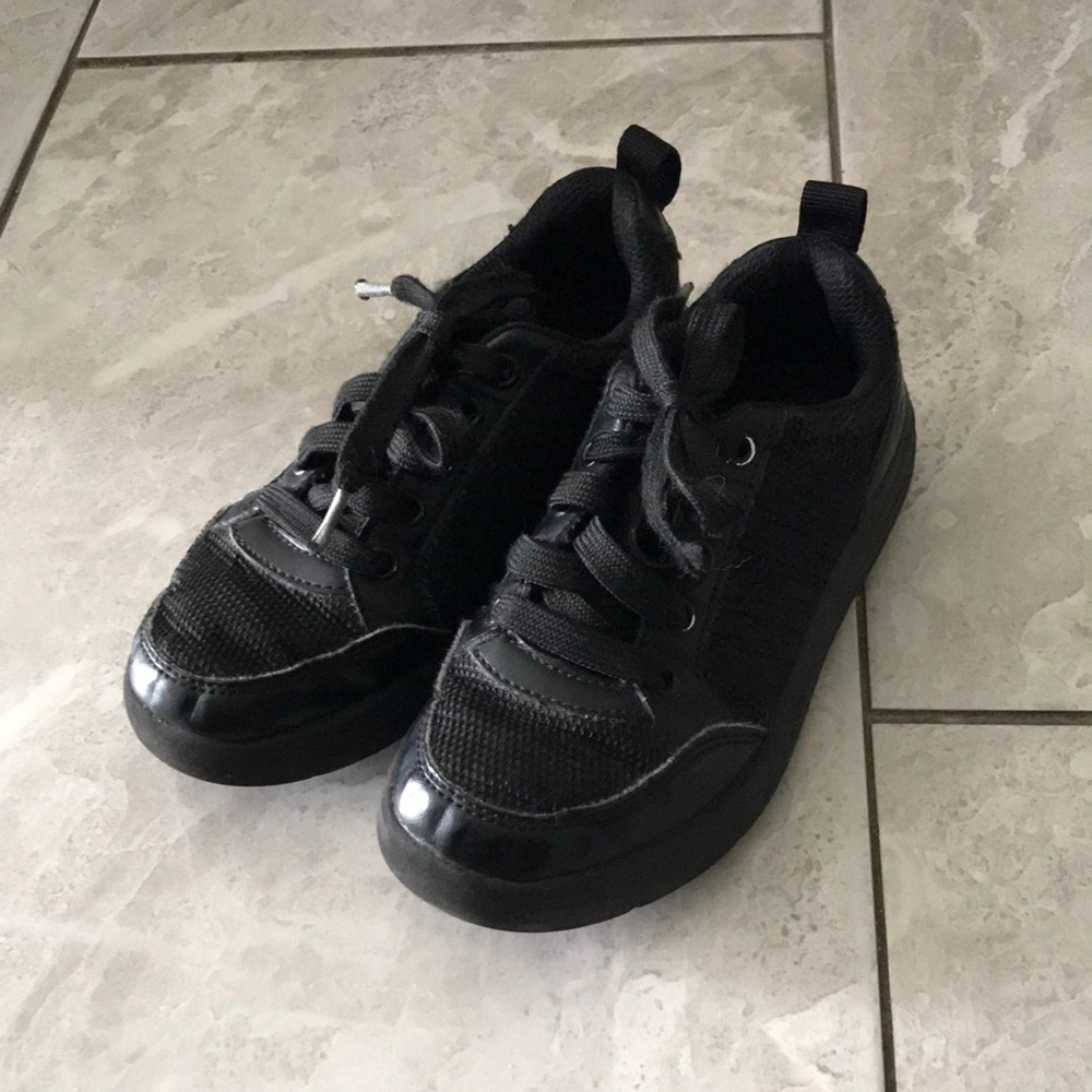 SKECHERS Boys Black Sneakers | 11.5